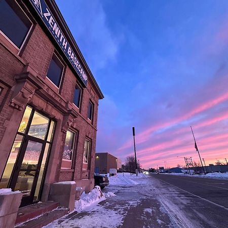 Hostel Zenith Basecamp Duluth Zewnętrze zdjęcie