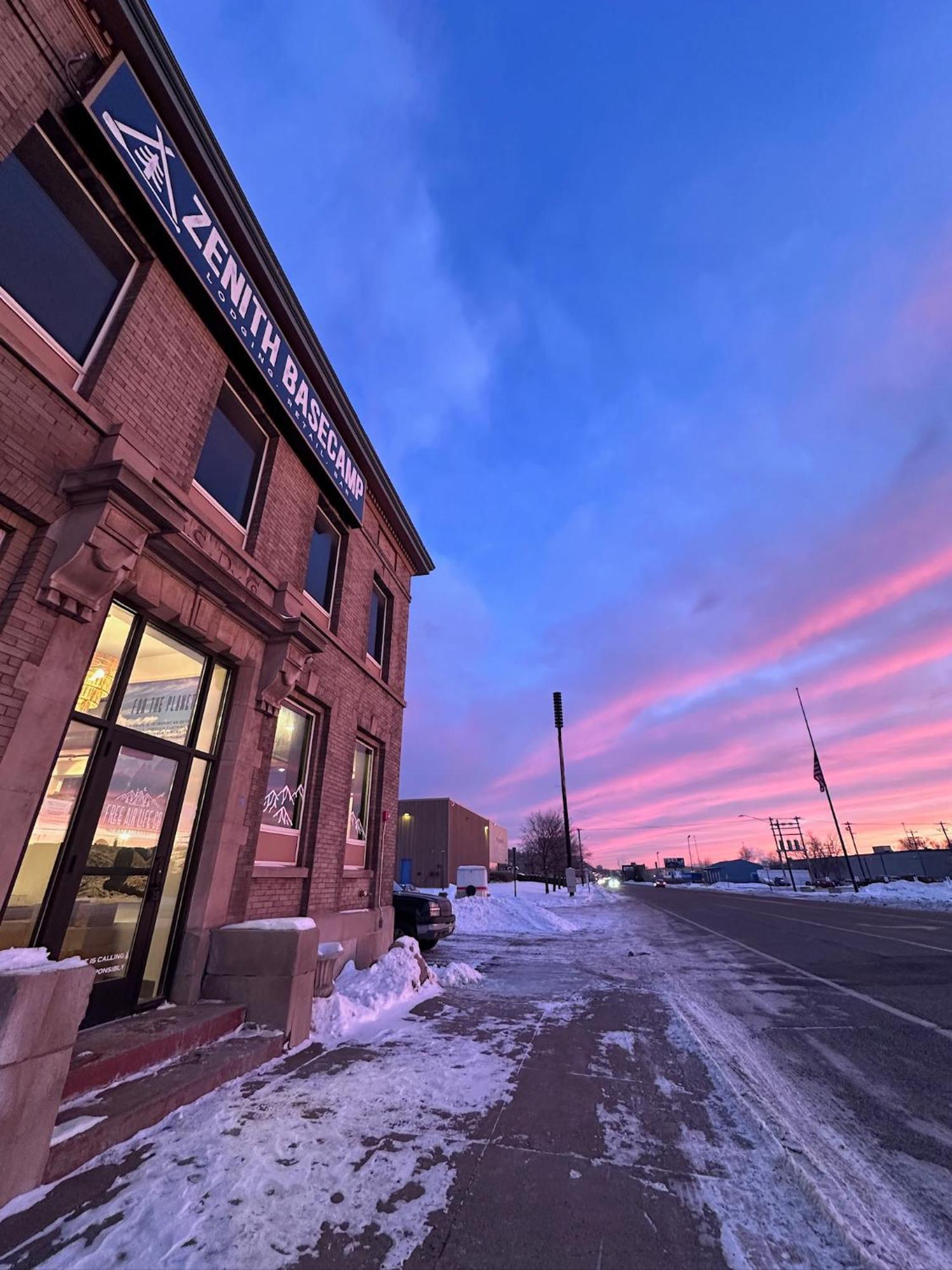 Hostel Zenith Basecamp Duluth Zewnętrze zdjęcie