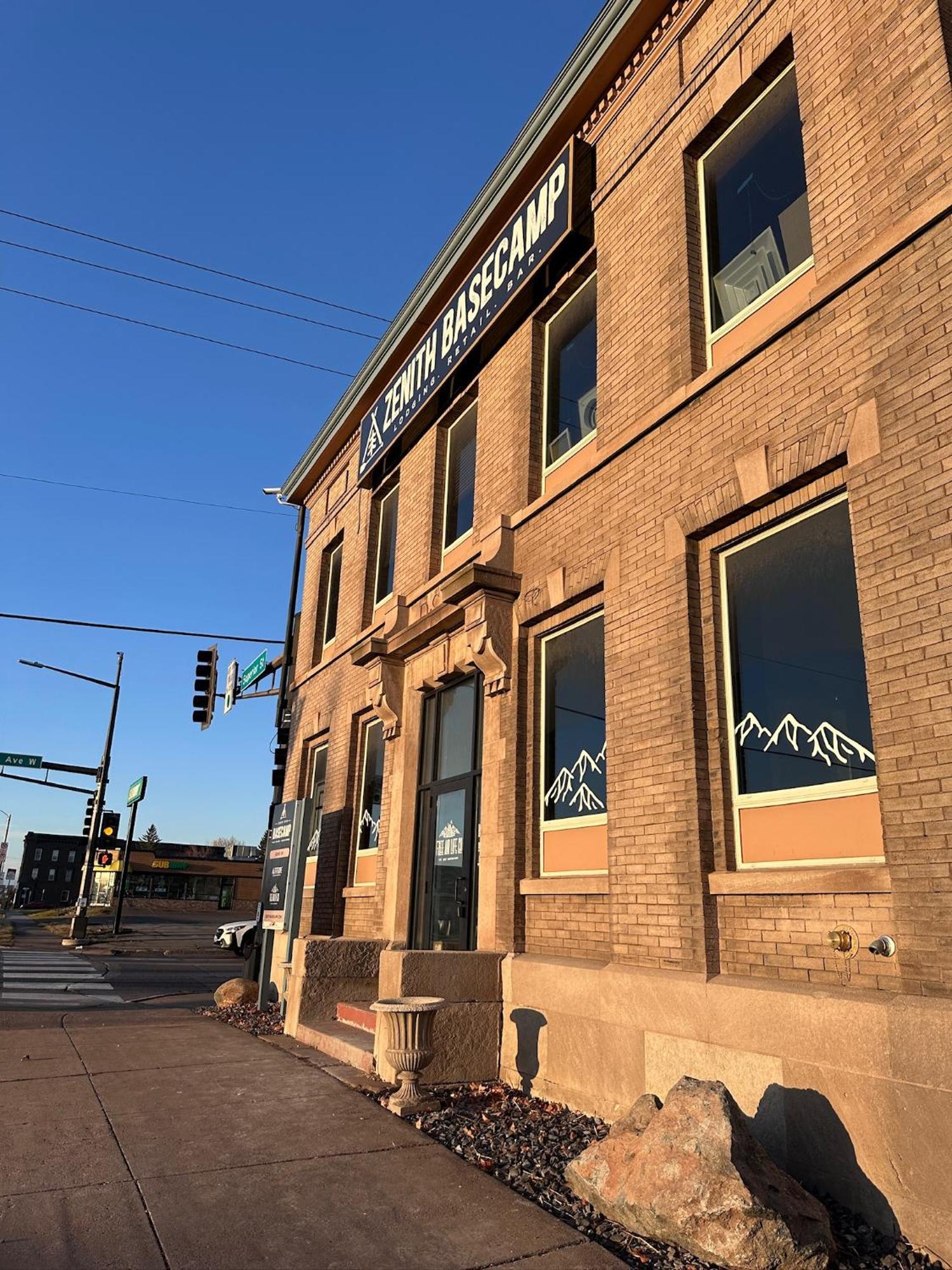 Hostel Zenith Basecamp Duluth Zewnętrze zdjęcie